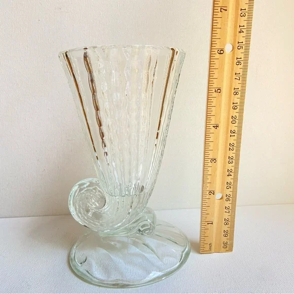 Cornucopia Horn of Plenty vase clear textured glass vintage fluted ribbed - Picture 2 of 8